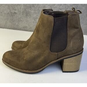 Women's White Mountain Yonder Tan Faux Leather Ankle High Zip Heel Booties Sz 6